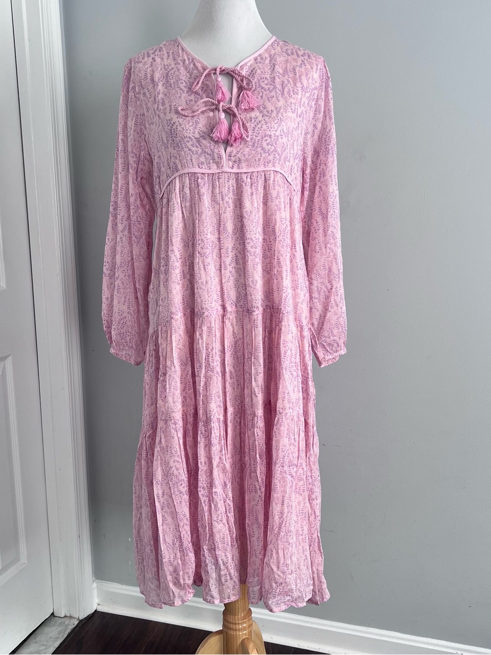 Blue Boheme Kayla Pink Floral Midi Dress M/L NWT Flaw